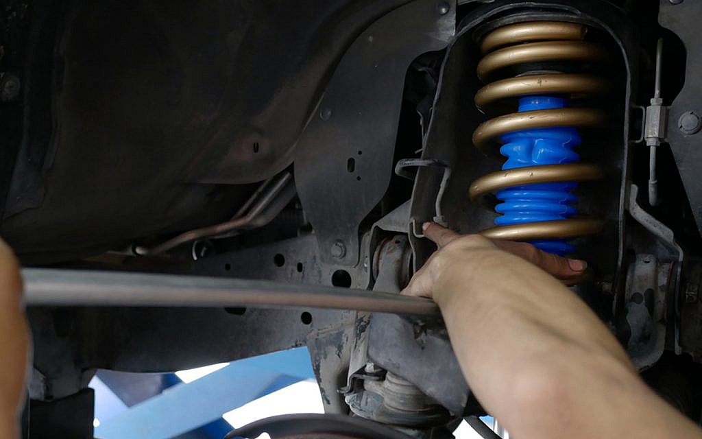 Suspension system of a high-performance exotic vehicle